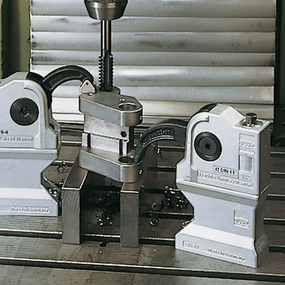 _0000_BAS-C_work_tap__100