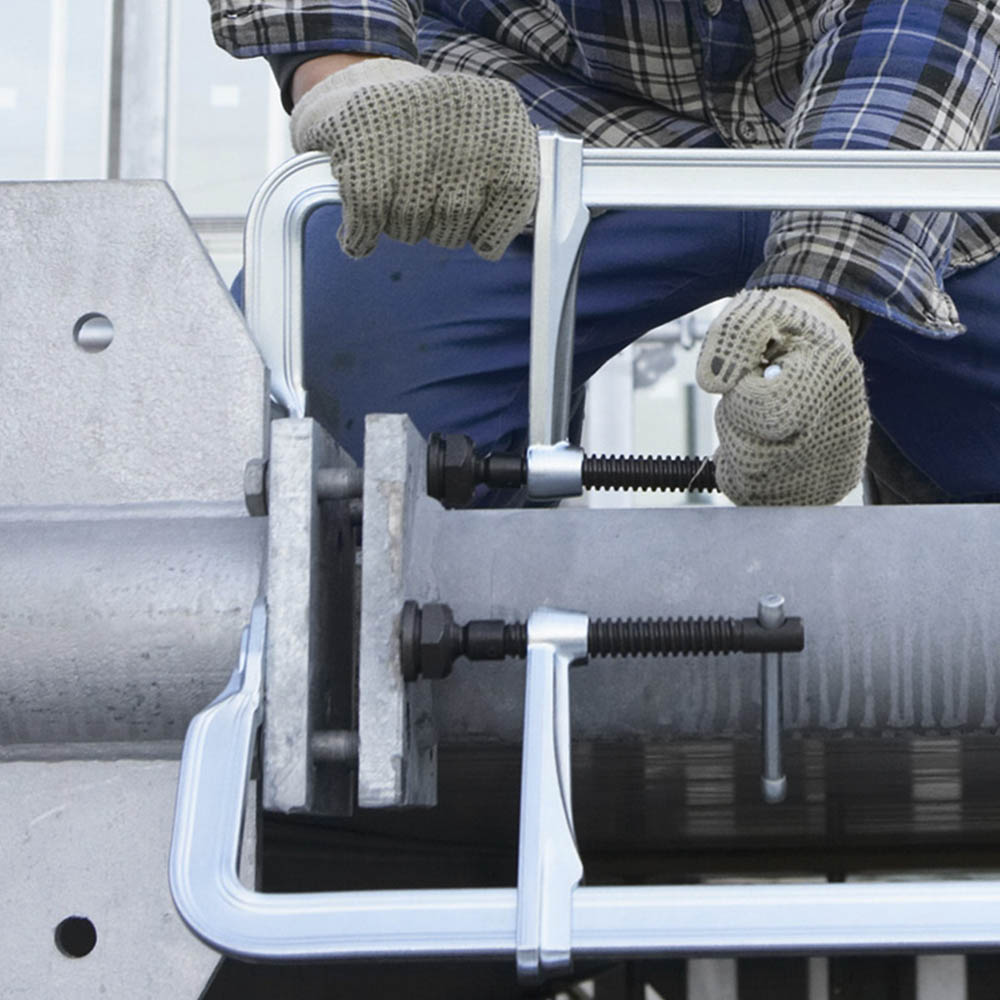 _0000_SGM_work_man_assembly_3__100