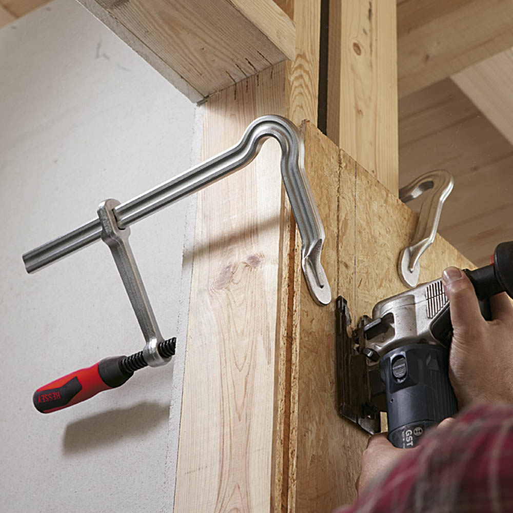 _0002_GMZ-2K_work_man_wood_1_fretsaw__100