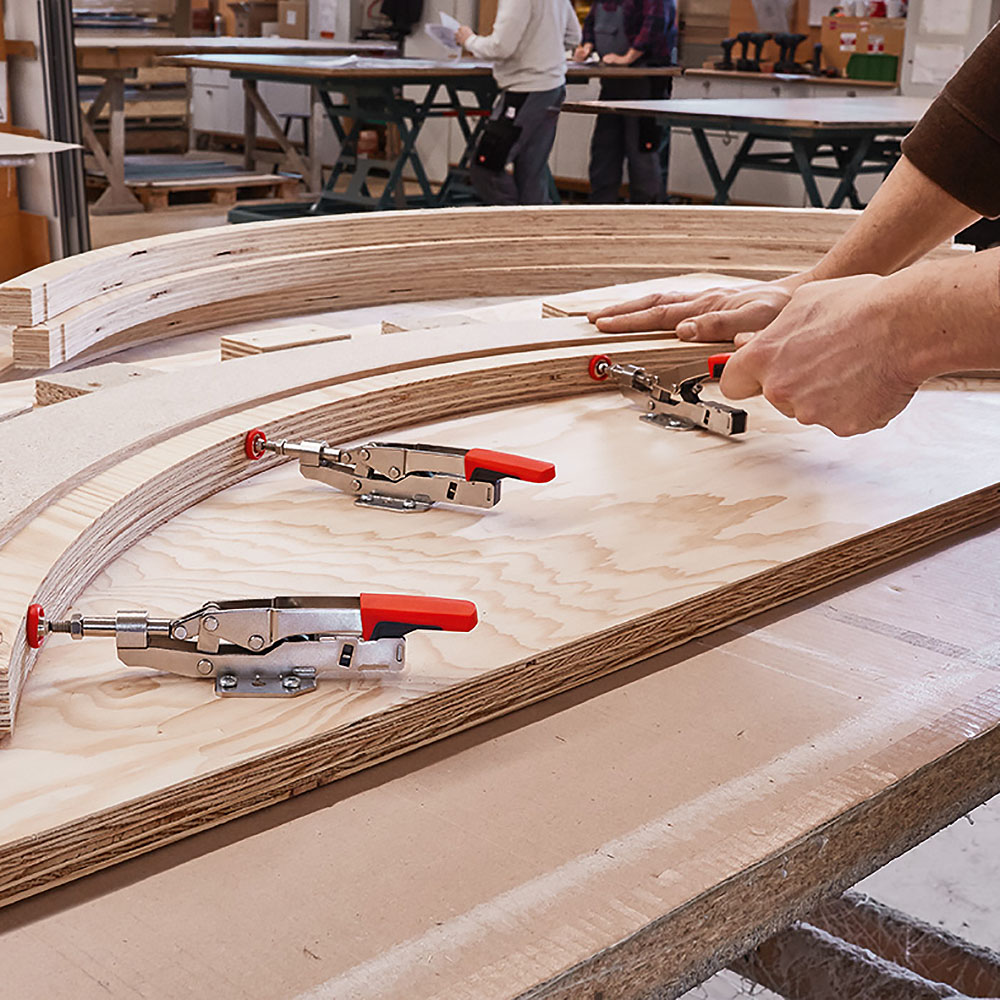 Bes-STC-IHH15_work_man_wood_1_100